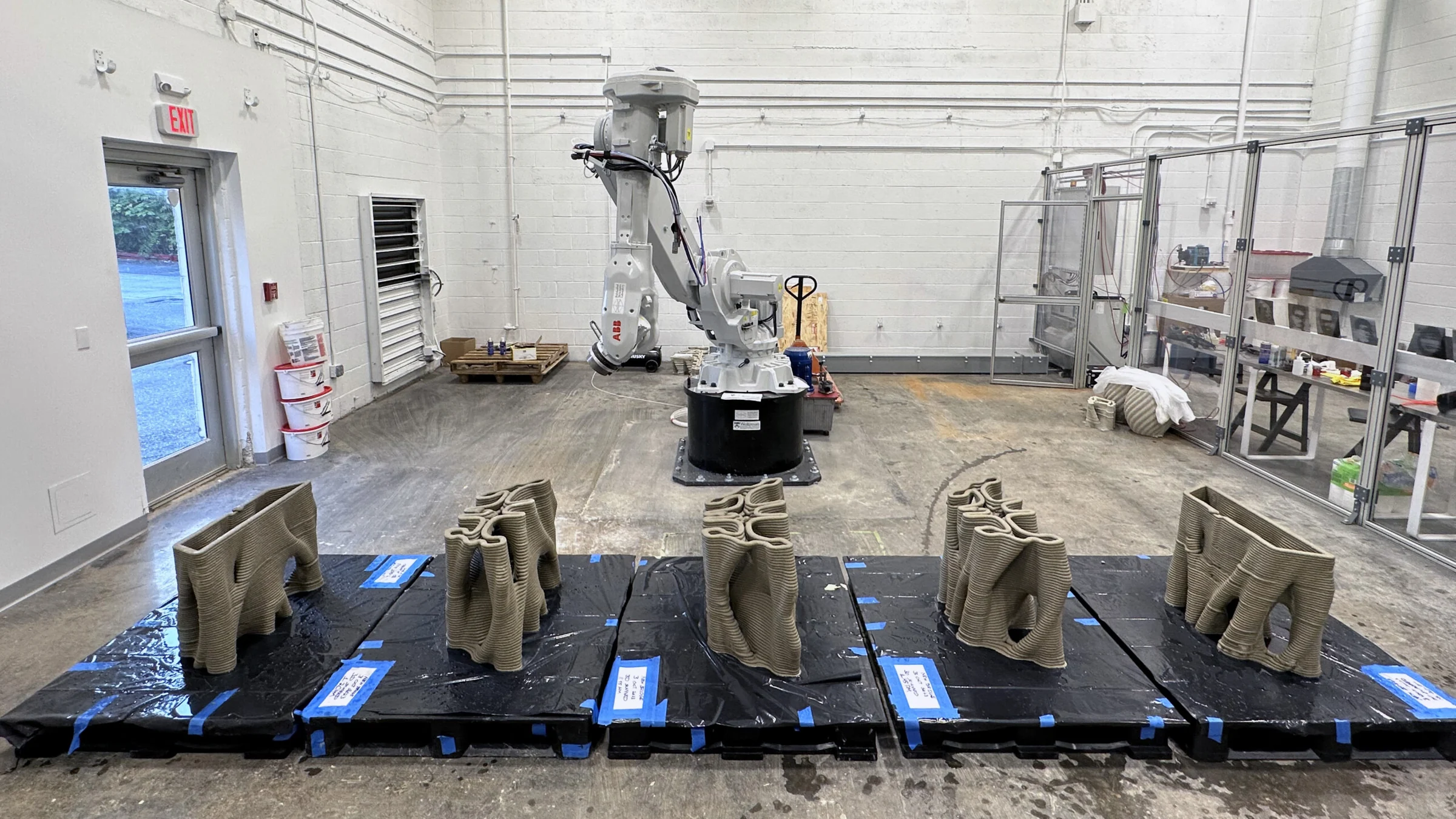 Diamanti: 3D-Printed, Post-Tensioned Concrete Canopy — Printing and assembly 6